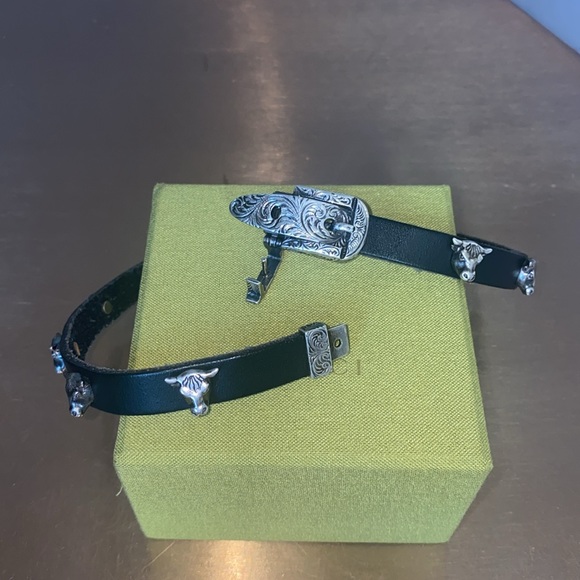 Gucci Anger forest bull studded leather choker or wrap bracelet. - Picture 5 of 7